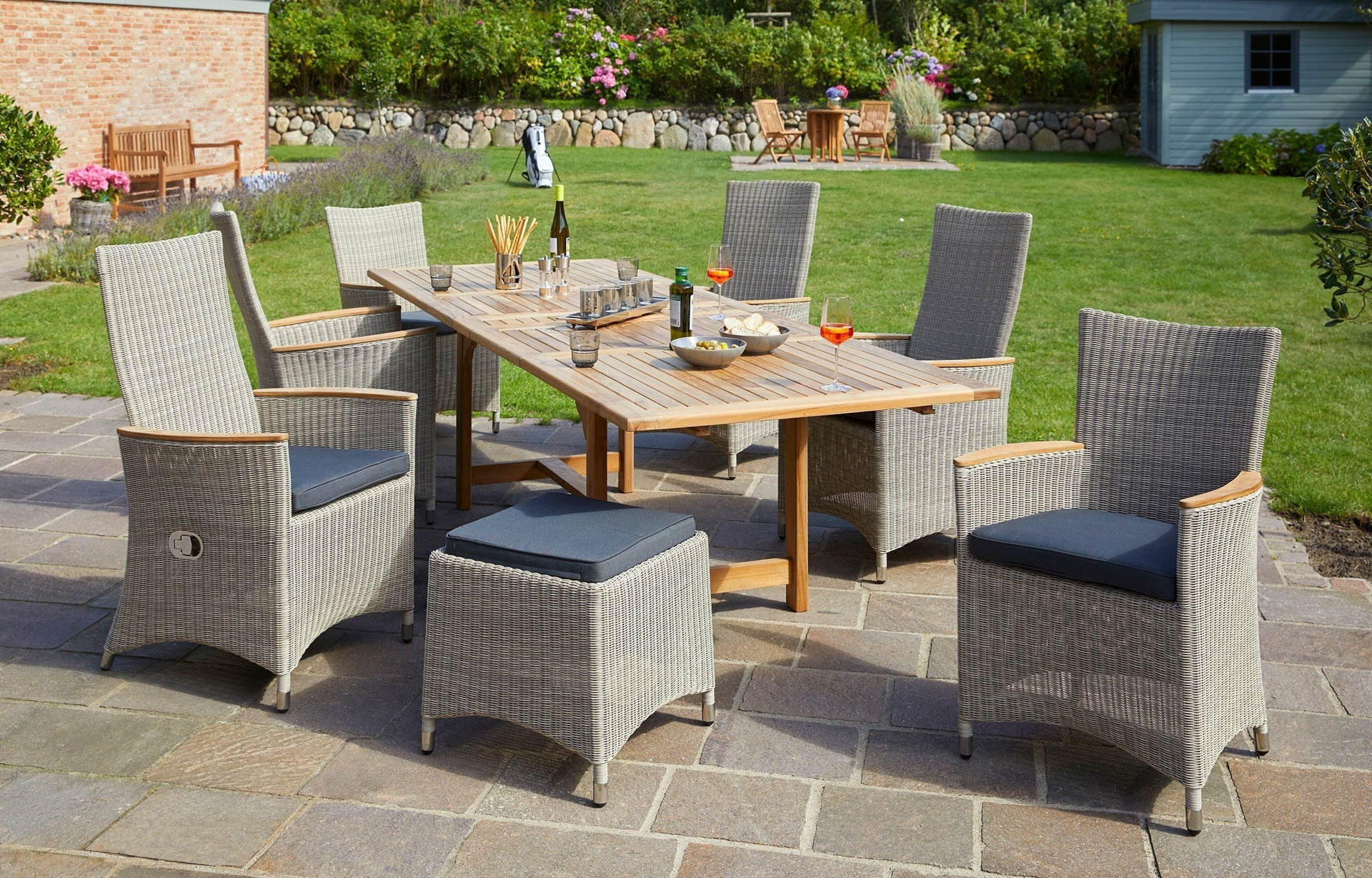 Armlehnstuhl "Chelsea" white cream, inkl. SK