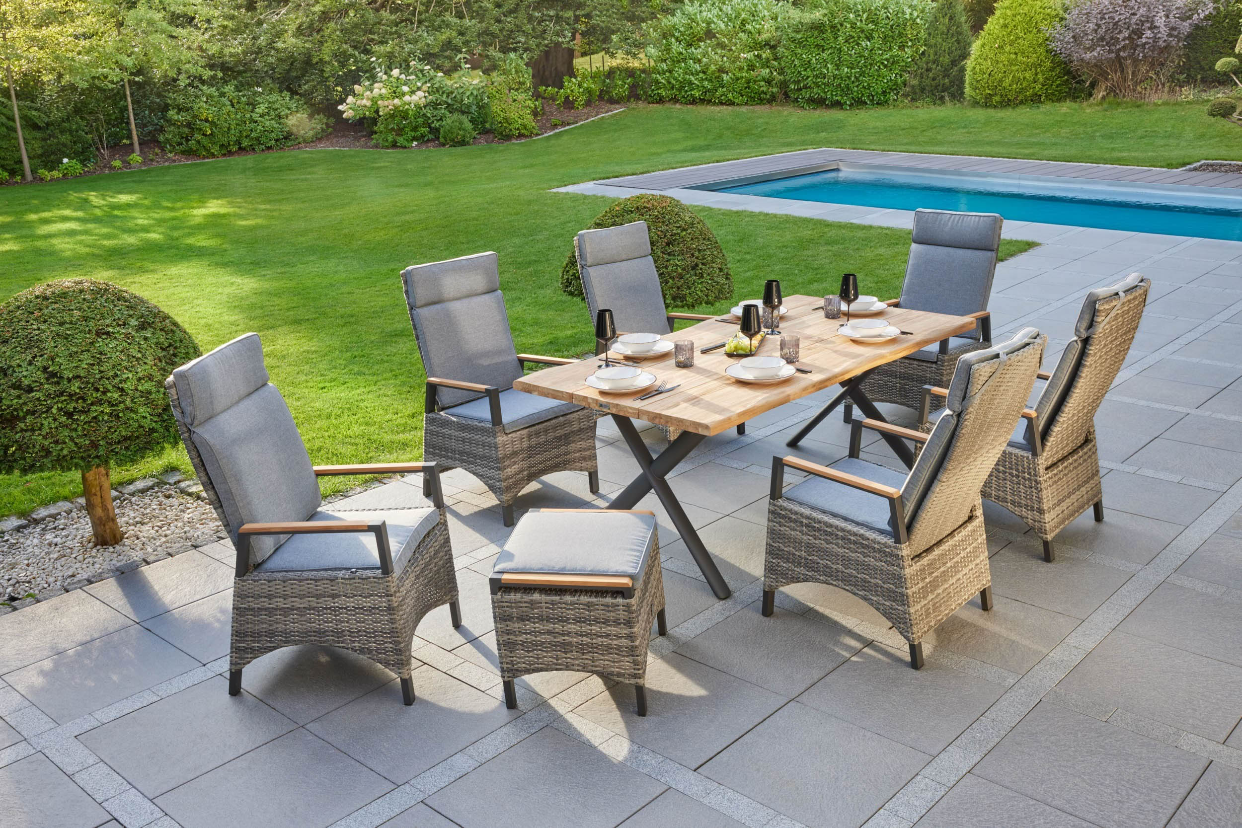 Hocker  "Keramo" Teak, natur-grau
