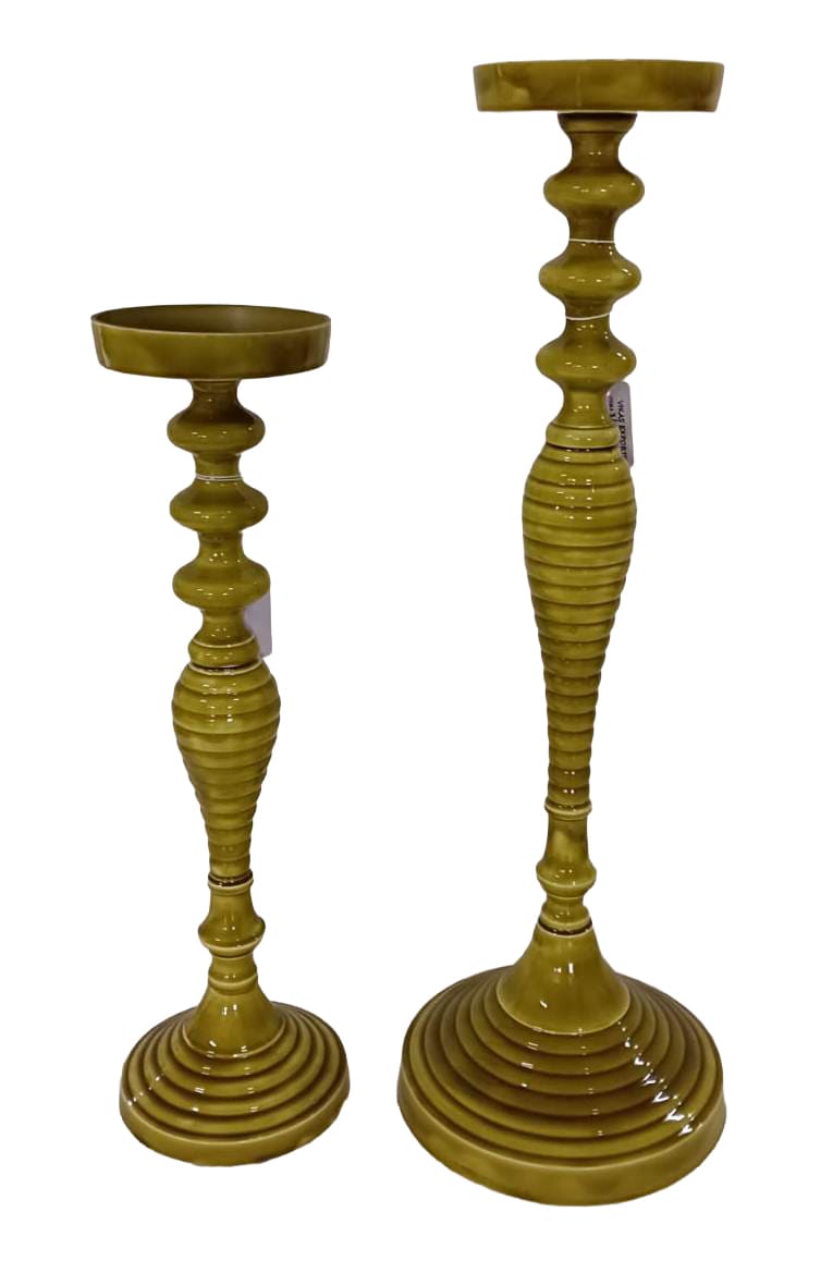 Kerzenhalter Alu email. H-grün 18x18x54