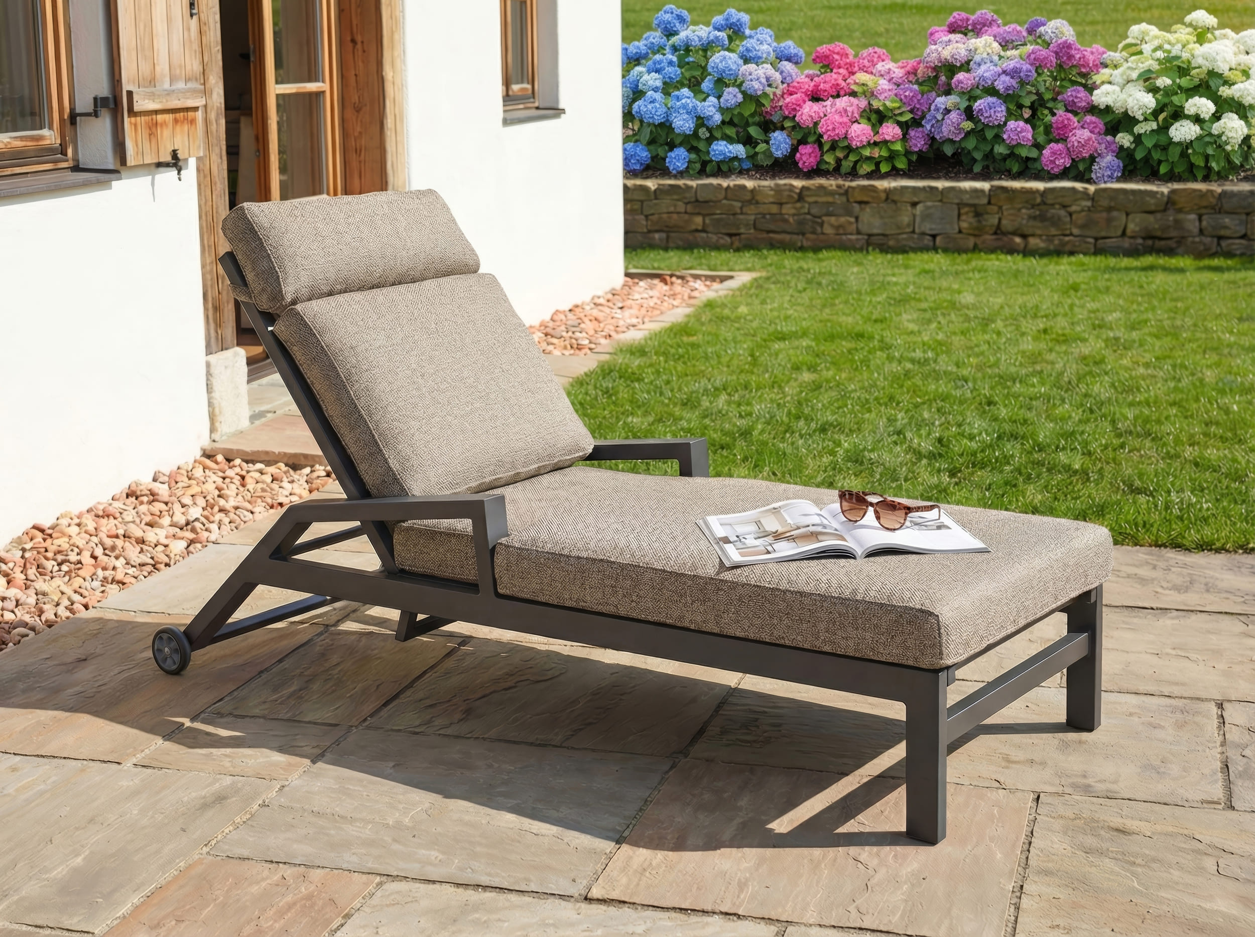 Sonnenliege  "Avena"